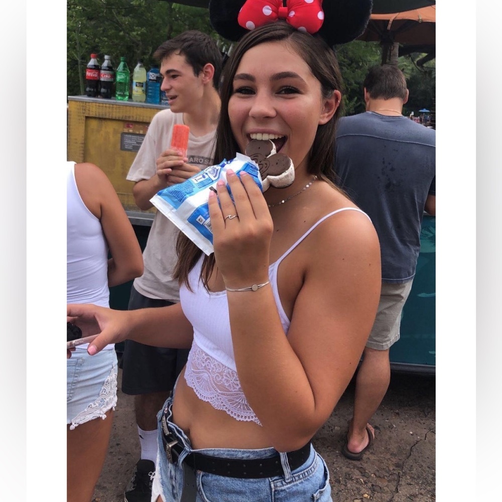 Dynamic Tank with Lace